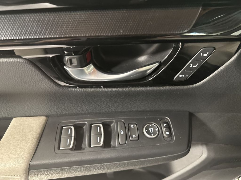 used 2024 Honda CR-V car, priced at $34,959