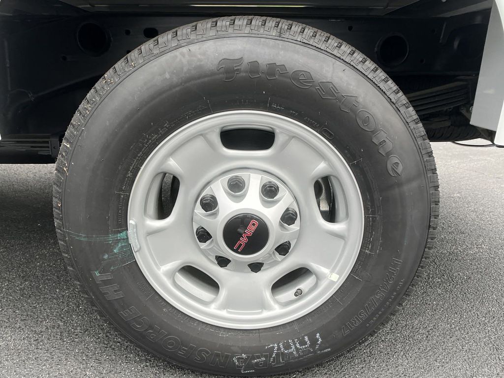 new 2024 GMC Sierra 2500HD car, priced at $44,678