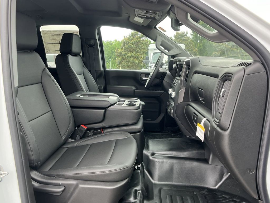 new 2024 GMC Sierra 2500HD car, priced at $44,878