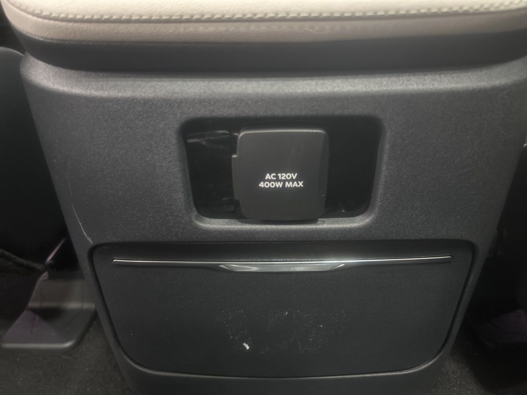 new 2025 Lincoln Navigator car, priced at $100,190