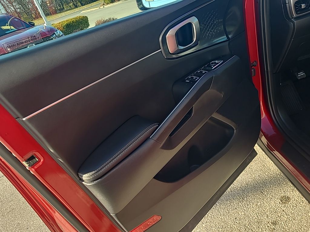 used 2023 Kia Sorento car, priced at $25,974