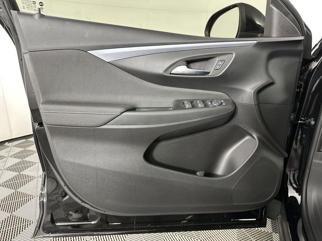 new 2025 Buick Envista car, priced at $24,790