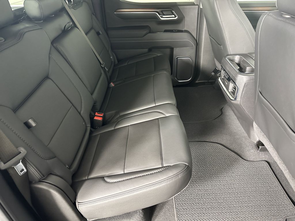 new 2025 GMC Sierra 1500 car, priced at $69,694