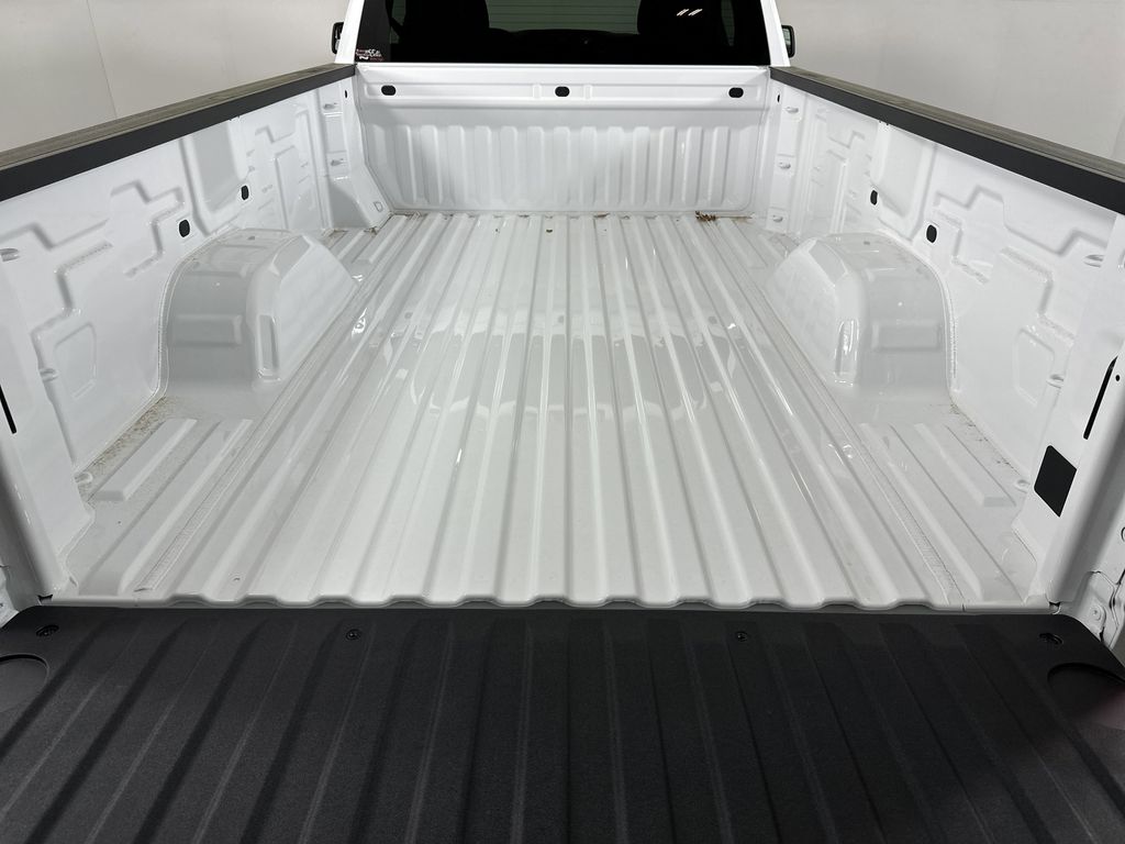 new 2025 GMC Sierra 1500 car, priced at $33,145