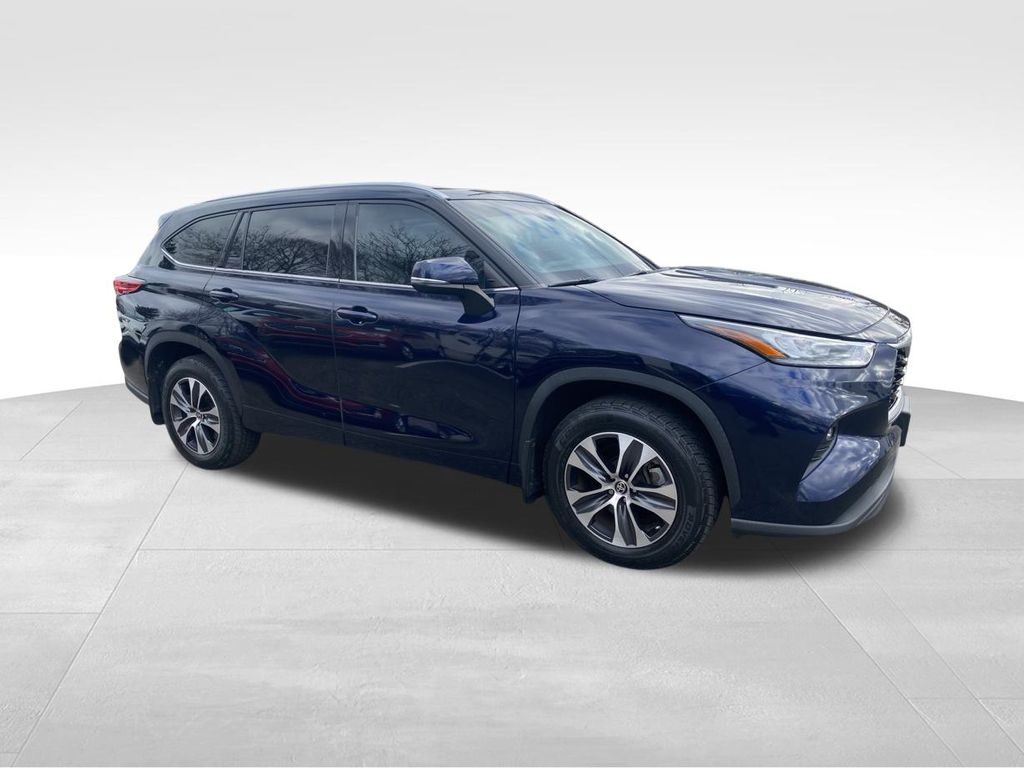 used 2020 Toyota Highlander car, priced at $28,950