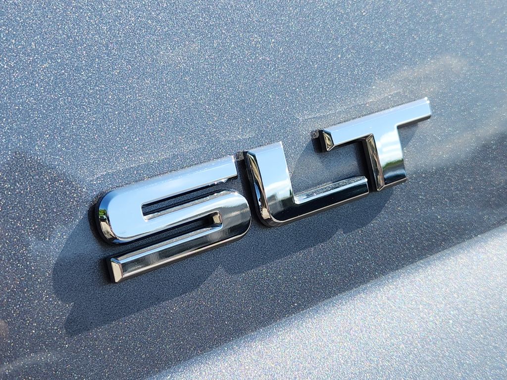 used 2018 GMC Yukon car, priced at $26,954