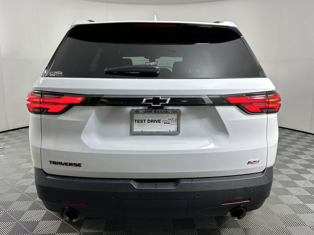 used 2022 Chevrolet Traverse car, priced at $32,988