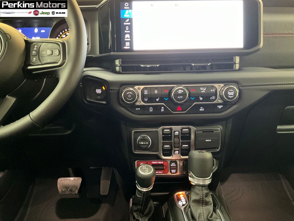 new 2025 Jeep Wrangler car, priced at $58,684