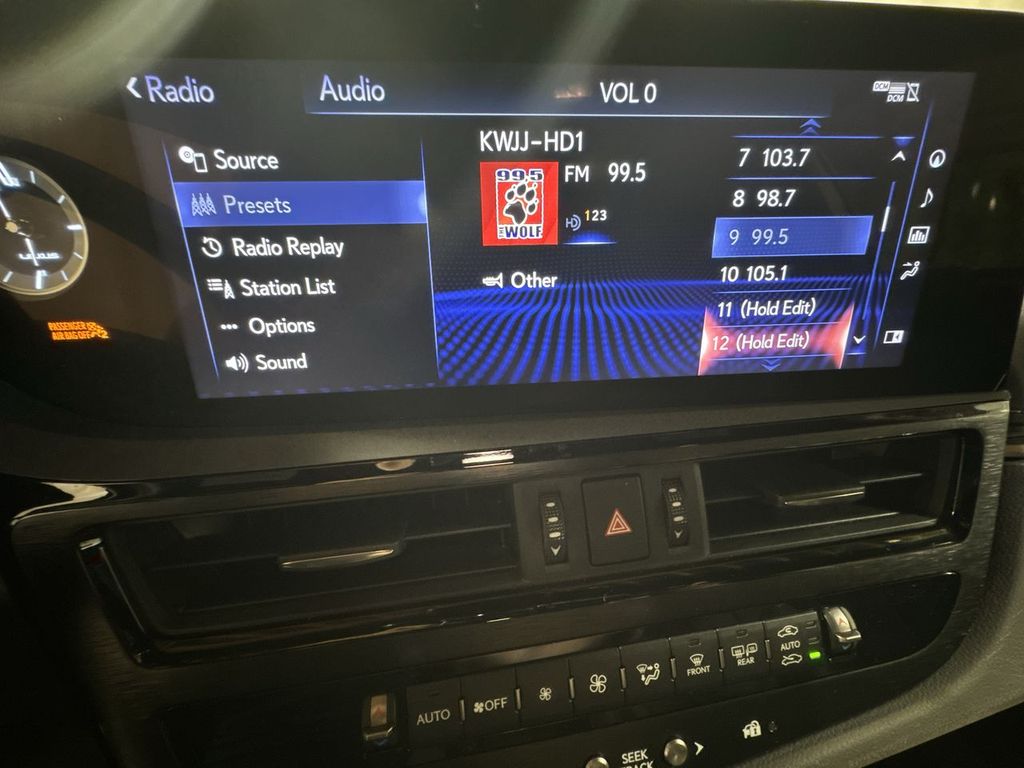 used 2022 Lexus ES car, priced at $37,992