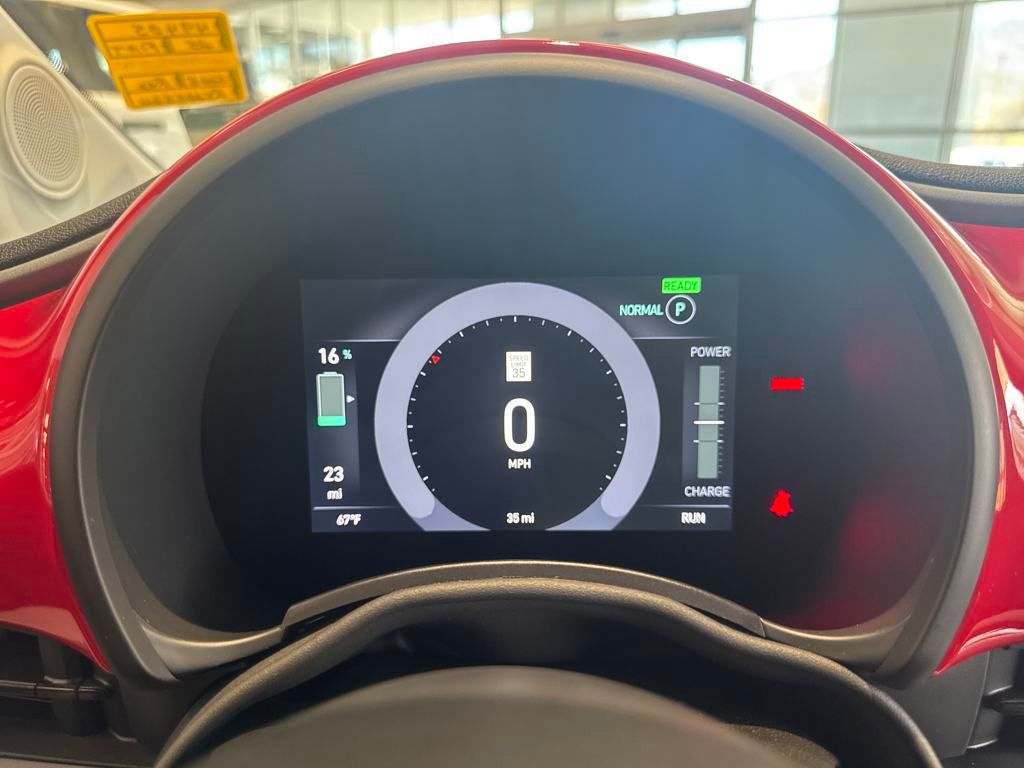 new 2024 FIAT 500e car, priced at $34,095