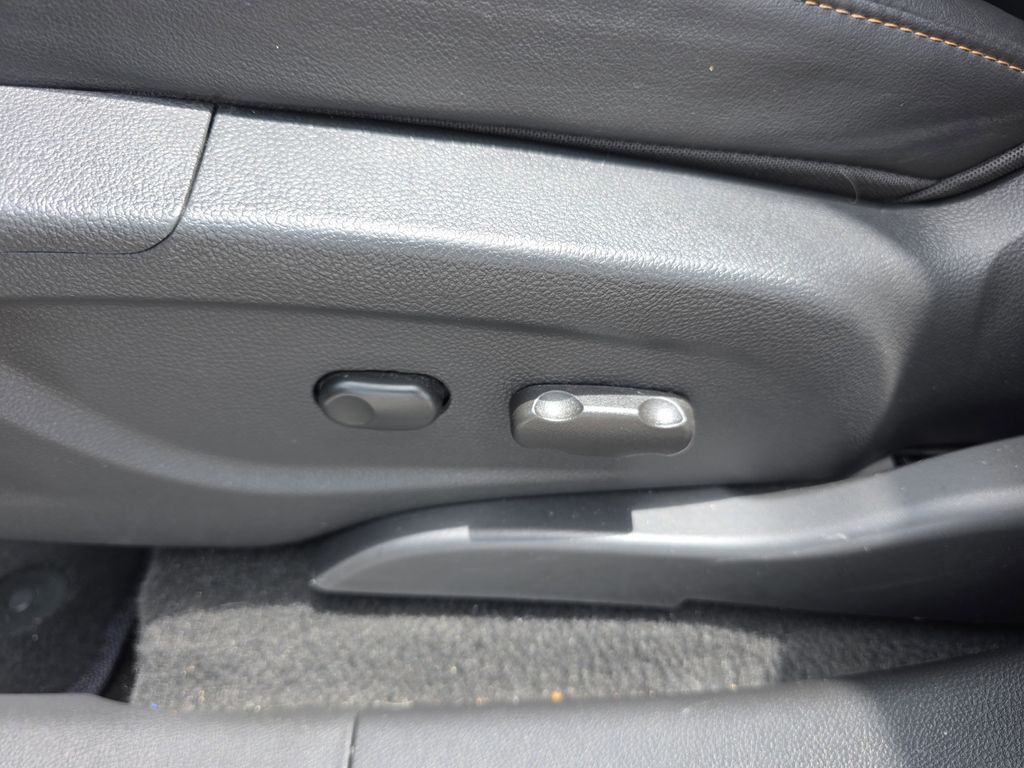 used 2022 Chevrolet Trax car, priced at $16,194