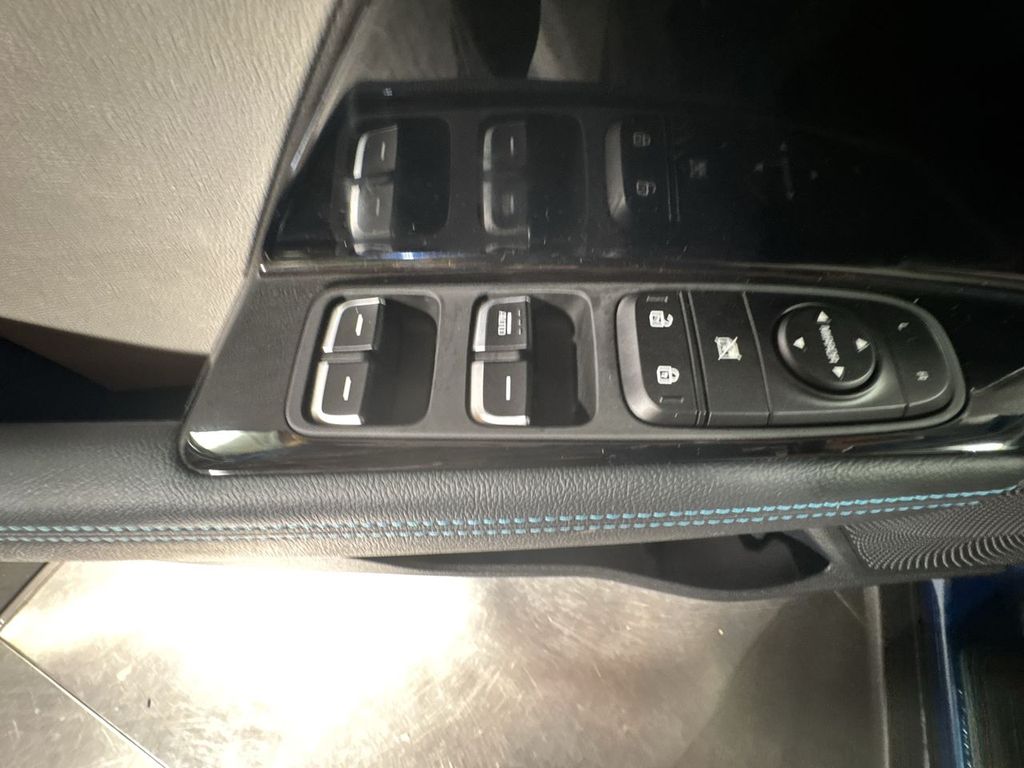 used 2021 Kia Niro Plug-In Hybrid car, priced at $23,579