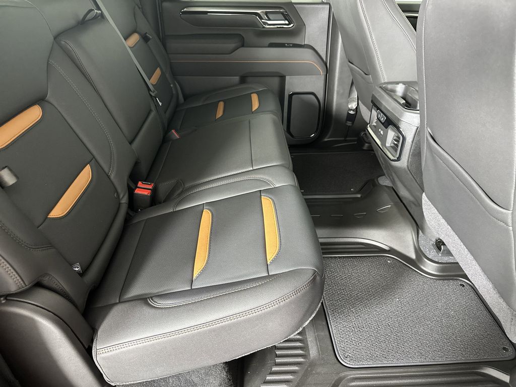 new 2025 GMC Sierra 2500HD car, priced at $85,518