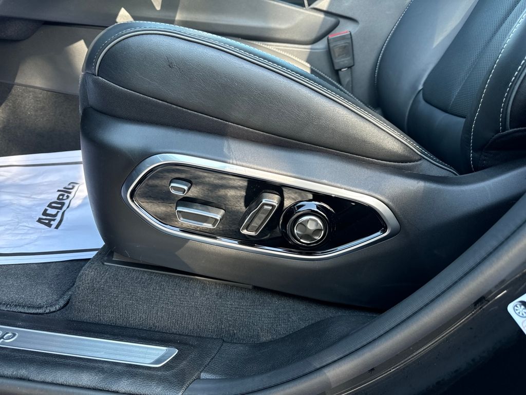 new 2025 Jeep Grand Cherokee L car, priced at $59,990