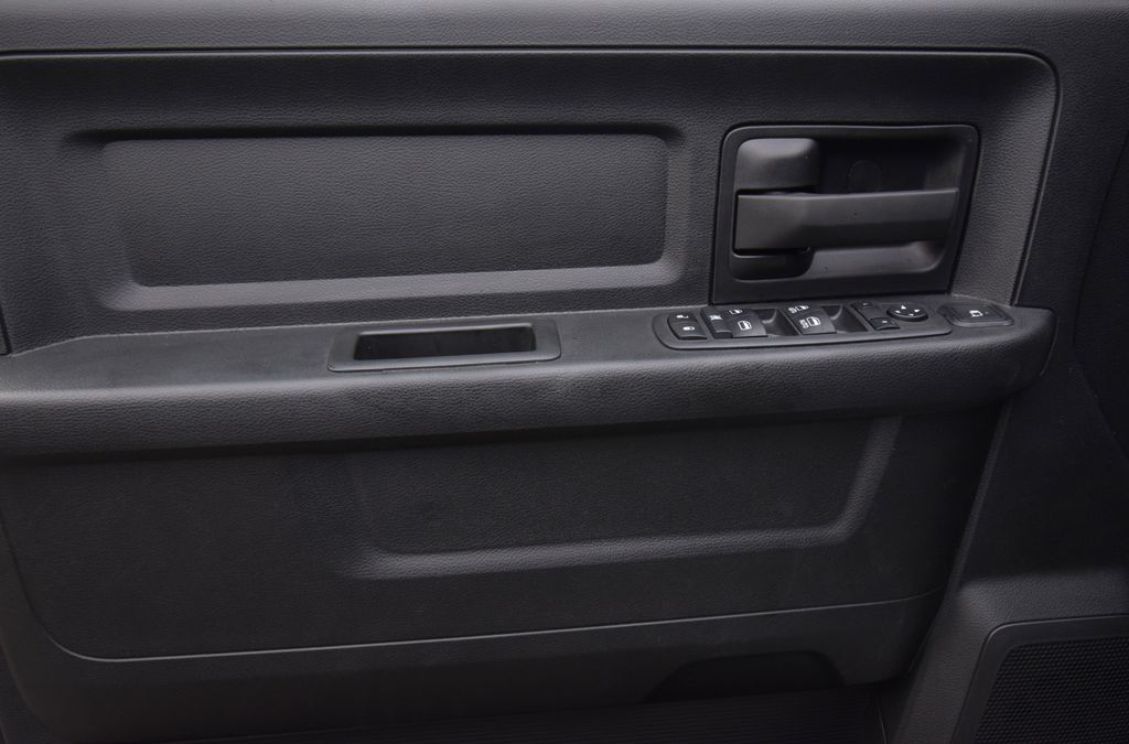 new 2024 Ram 3500 car, priced at $64,621