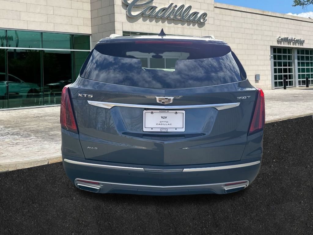 used 2021 Cadillac XT5 car, priced at $32,350