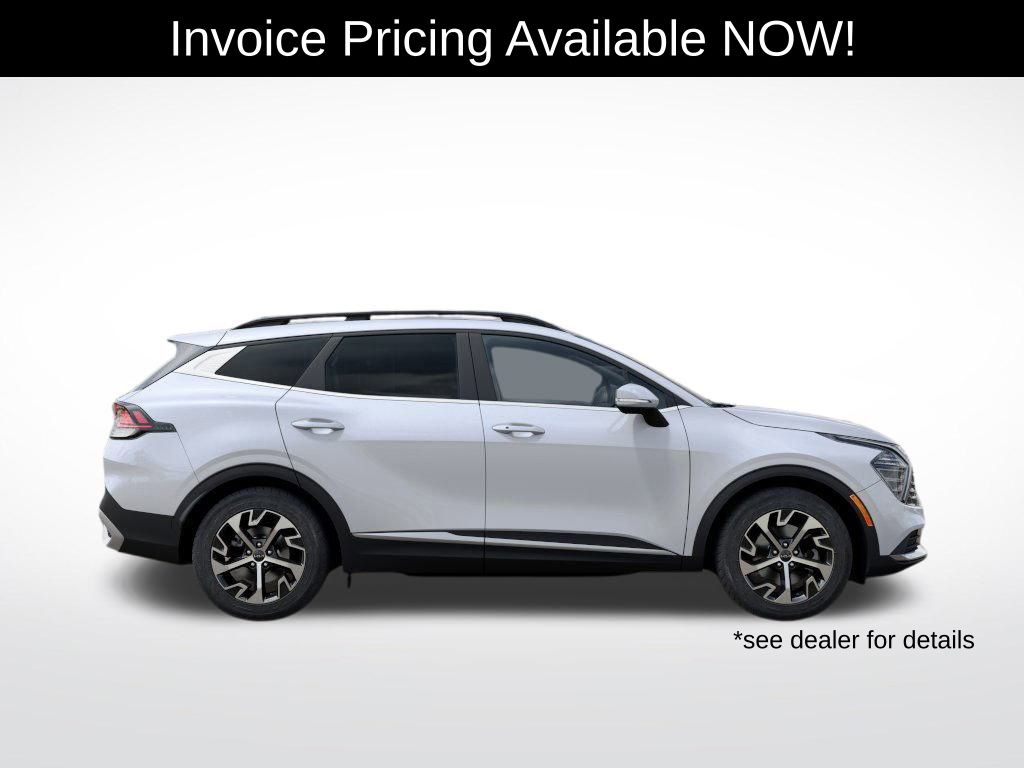 new 2025 Kia Sportage car, priced at $33,185