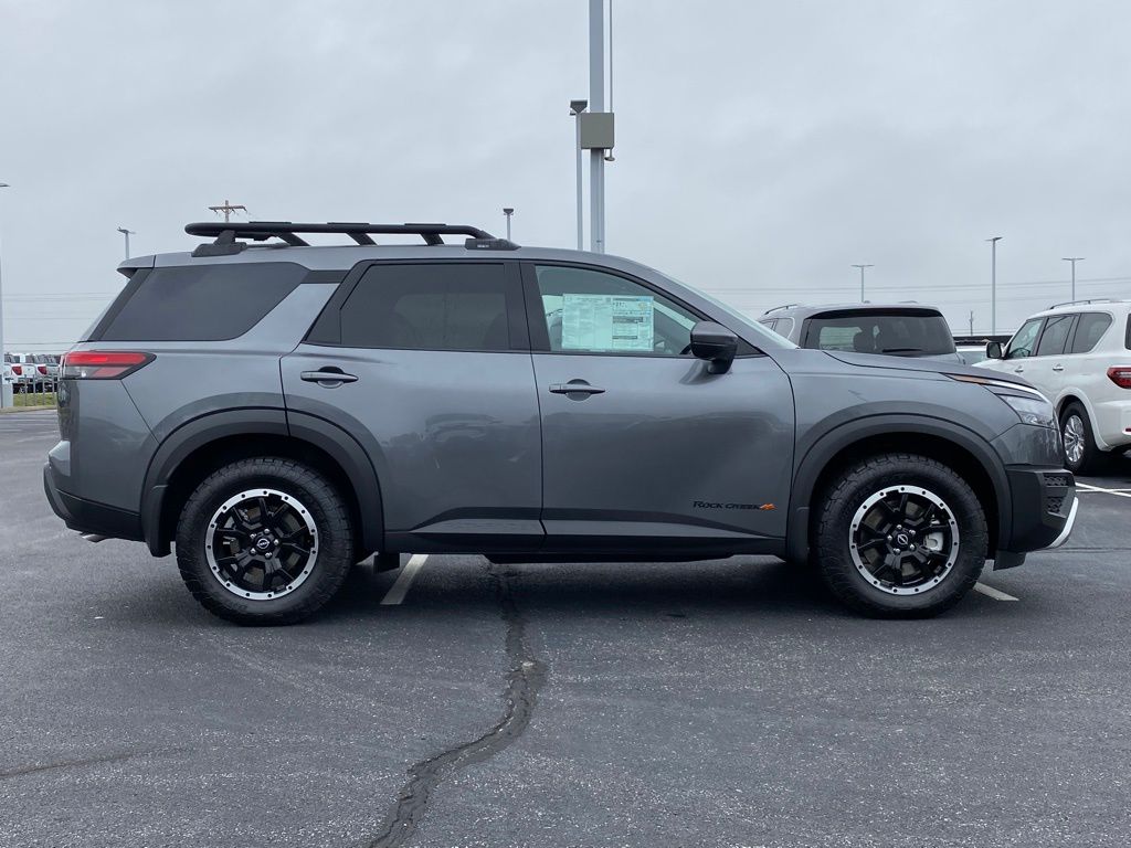 new 2024 Nissan Pathfinder car, priced at $38,950