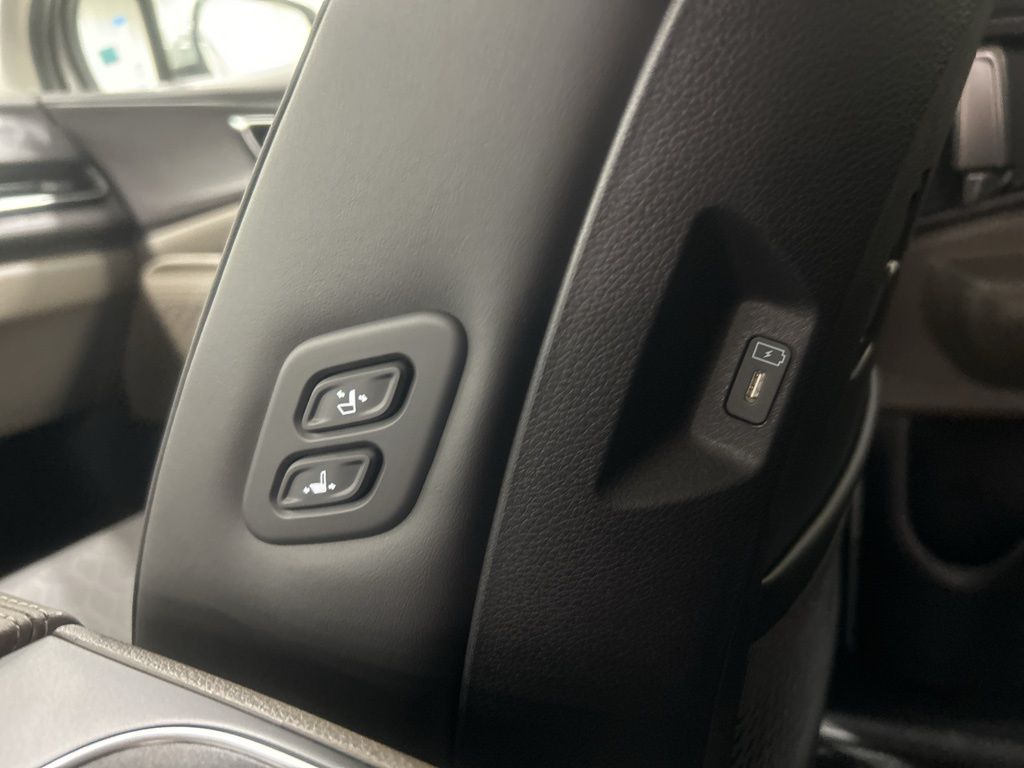 new 2026 Kia Carnival Hybrid car, priced at $43,570