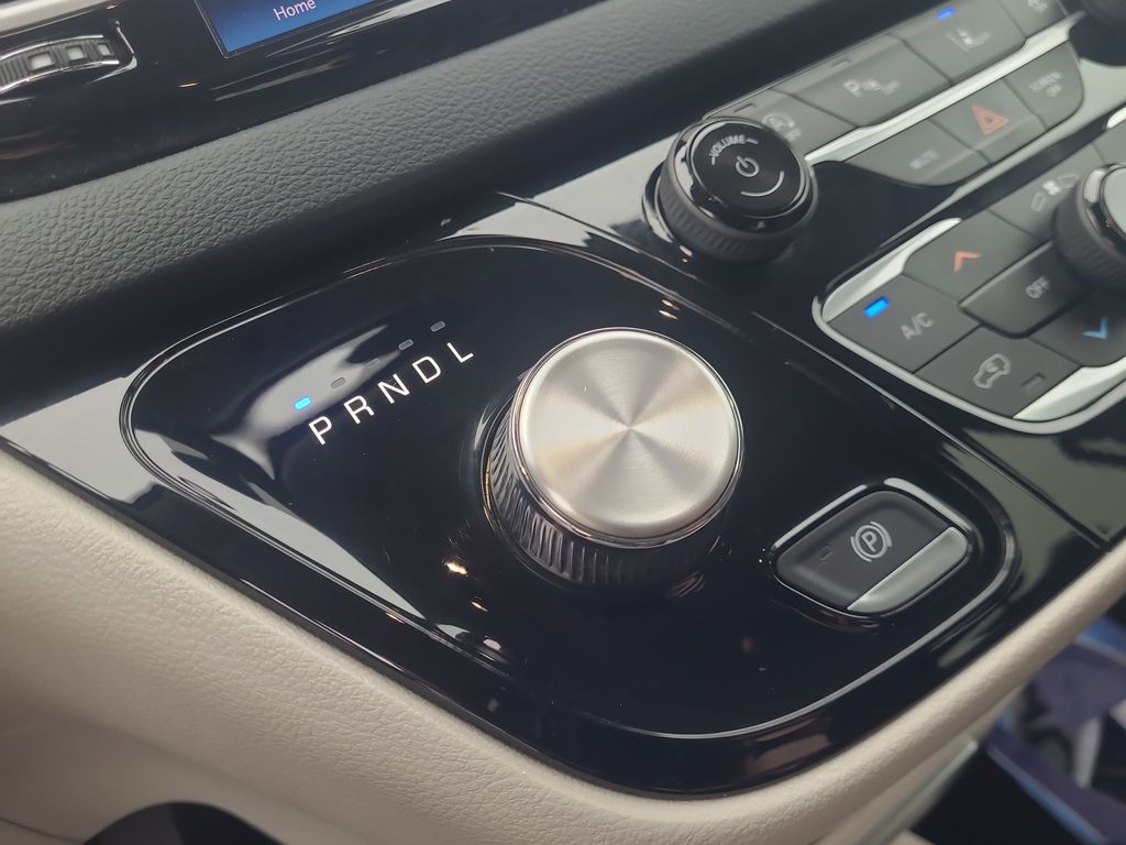 used 2023 Chrysler Pacifica car, priced at $24,987