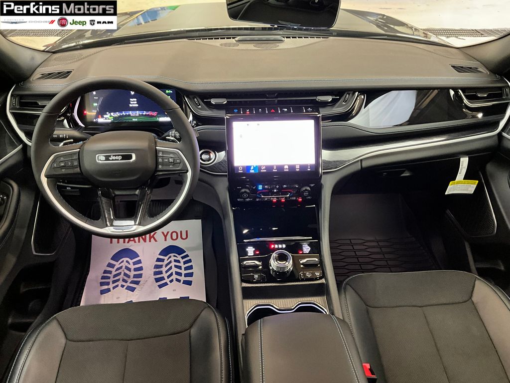 new 2025 Jeep Grand Cherokee car, priced at $66,005