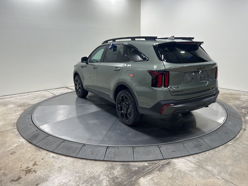 new 2025 Kia Sorento car, priced at $40,122