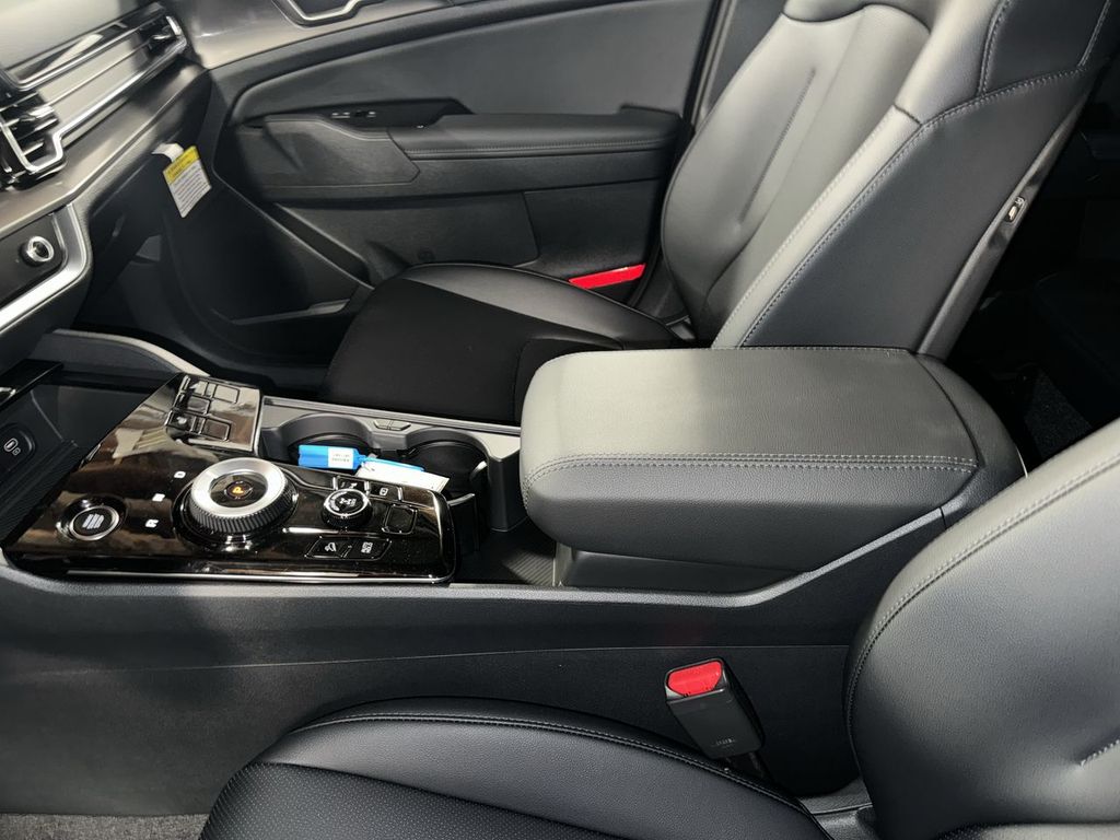 new 2025 Kia Sportage Hybrid car, priced at $33,615