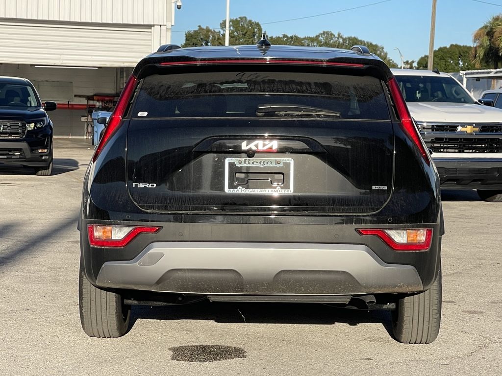 new 2025 Kia Niro car, priced at $29,867