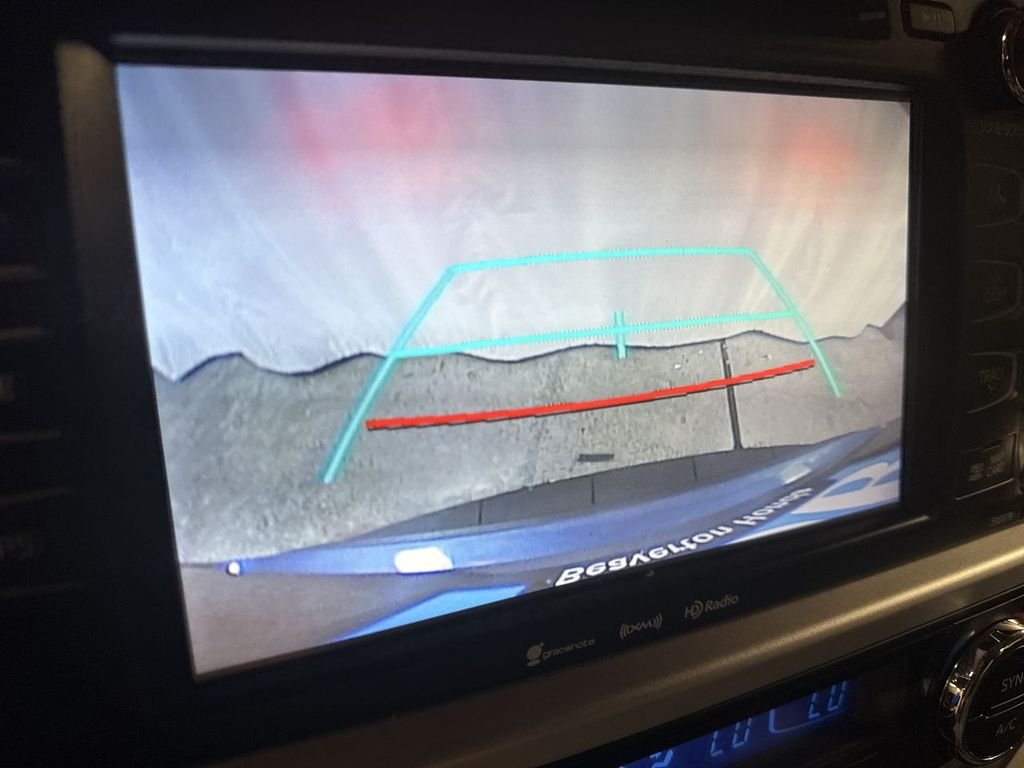 used 2018 Toyota Highlander car, priced at $23,700