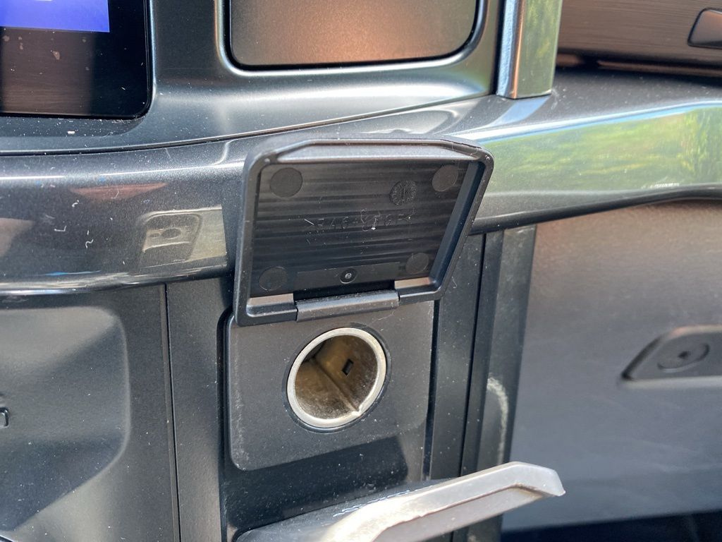 used 2022 Ford F-150 car, priced at $37,995