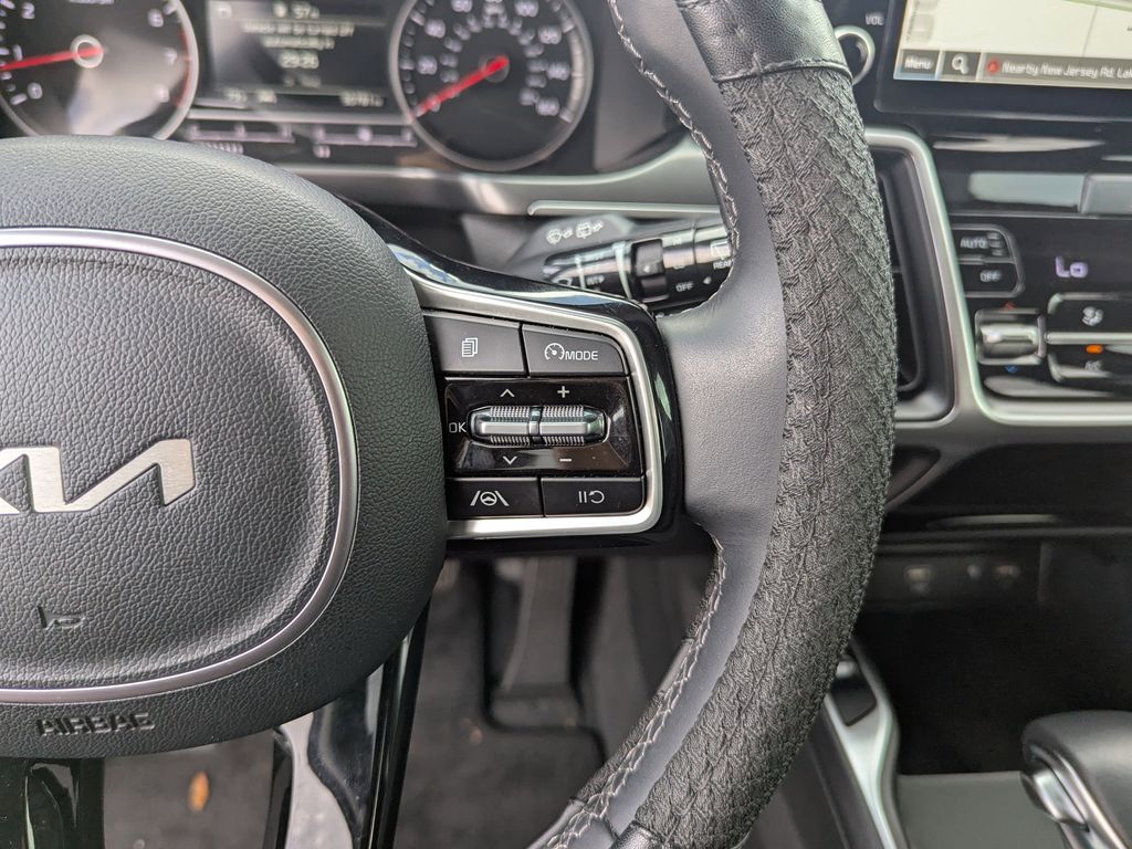 used 2023 Kia Sorento car, priced at $24,692