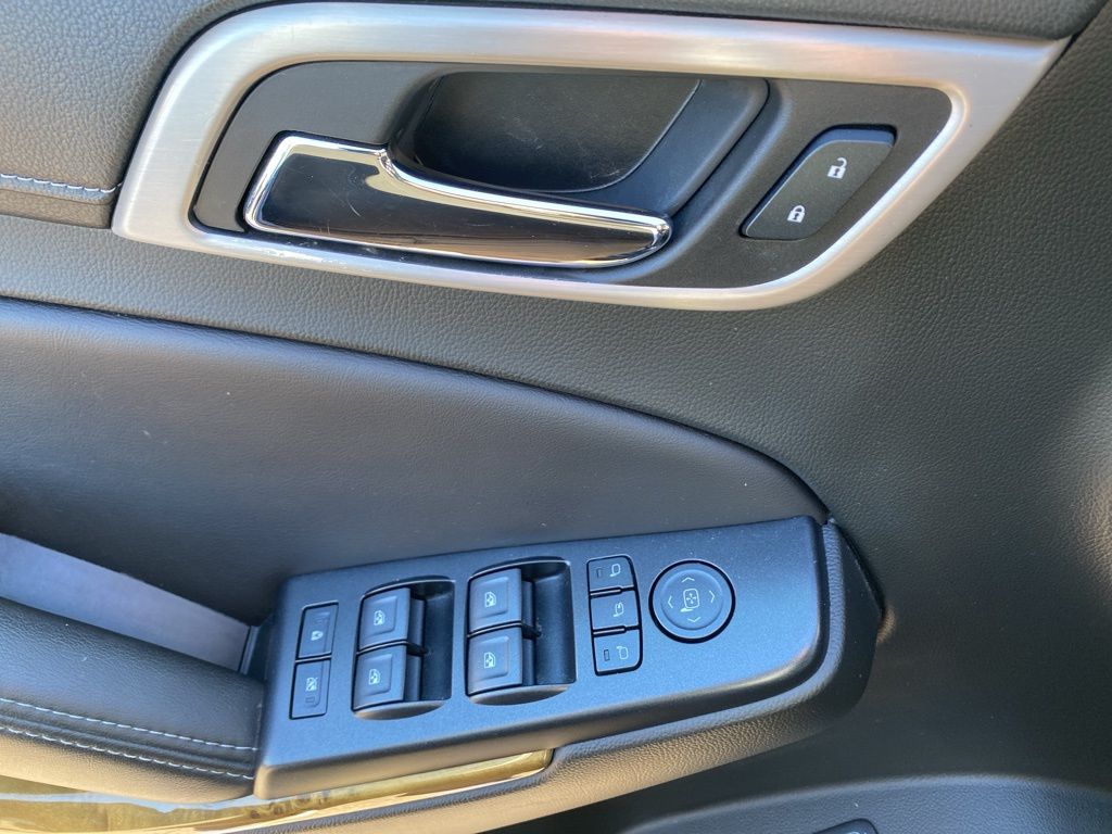 used 2017 GMC Yukon XL car, priced at $21,995