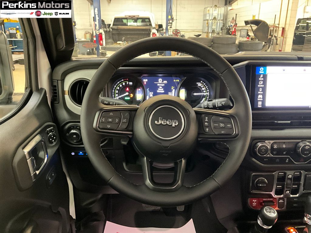 new 2025 Jeep Wrangler car, priced at $55,247