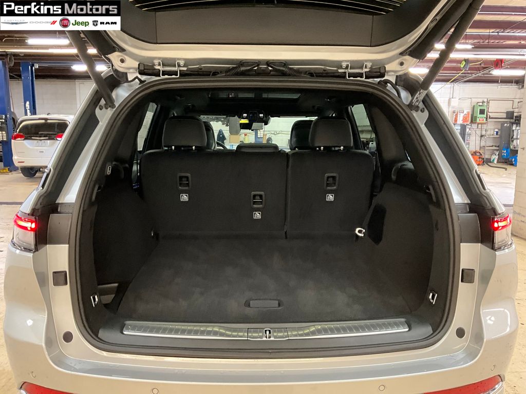 new 2025 Jeep Grand Cherokee car, priced at $59,841