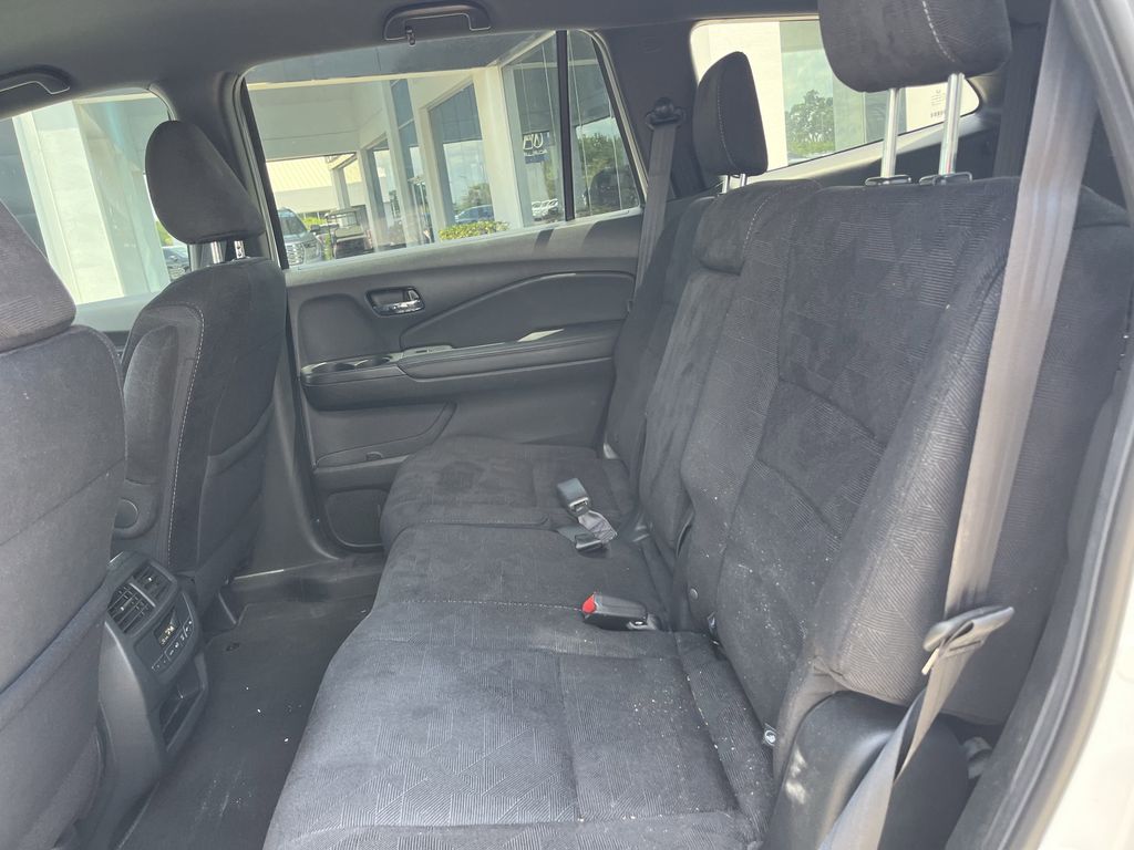 used 2022 Honda Pilot car, priced at $28,993
