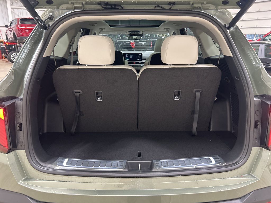 new 2025 Kia Sorento car, priced at $40,122