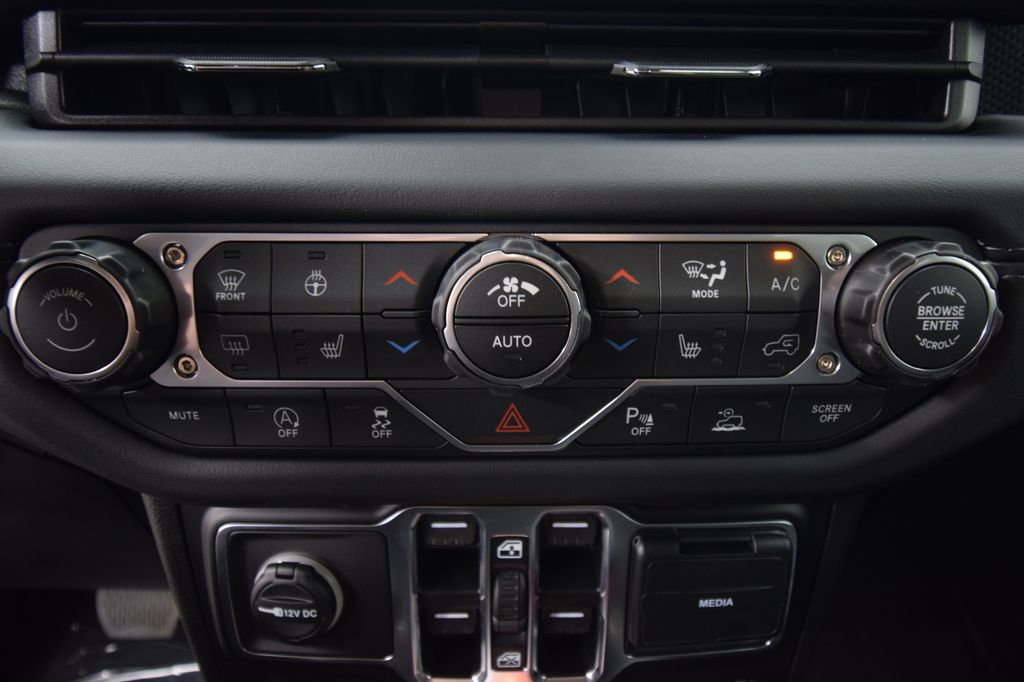 new 2026 Jeep Wrangler car, priced at $60,521