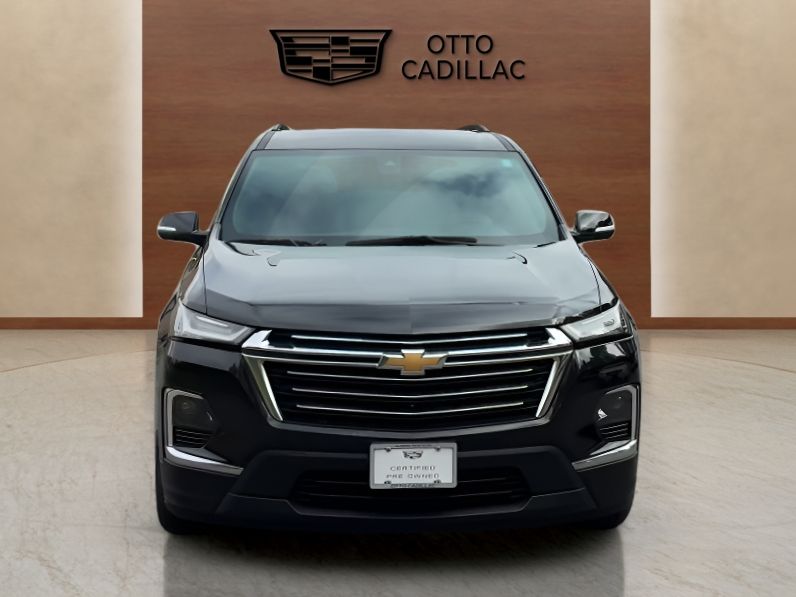 used 2023 Chevrolet Traverse car, priced at $33,900