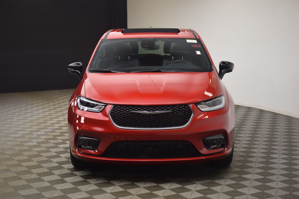 new 2026 Chrysler Pacifica car, priced at $46,000