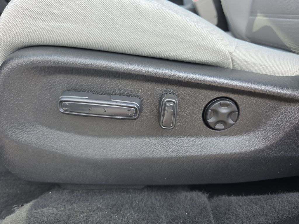 used 2021 Honda CR-V car, priced at $19,395