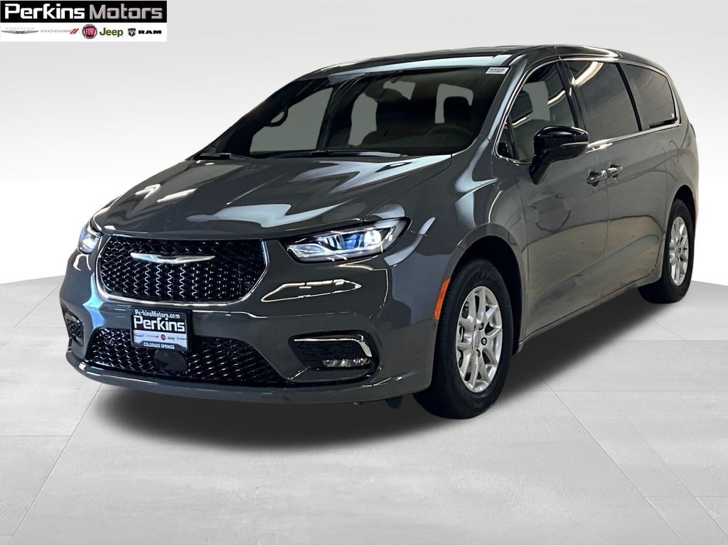 new 2025 Chrysler Pacifica car, priced at $37,864