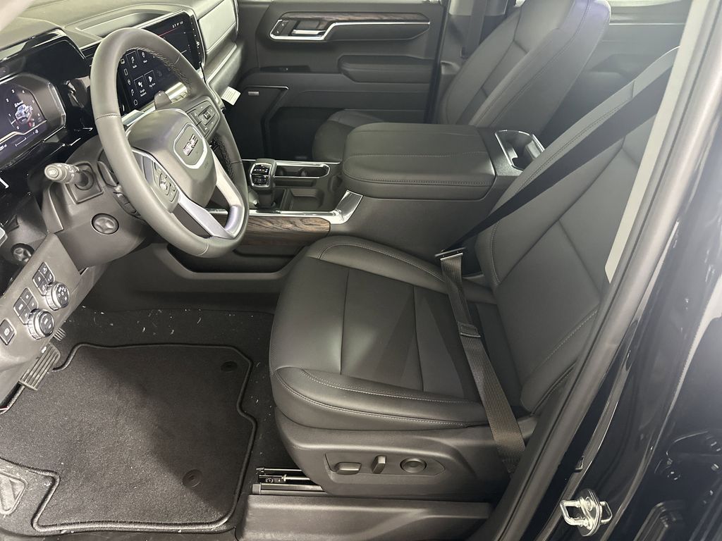 new 2025 GMC Sierra 1500 car, priced at $59,319