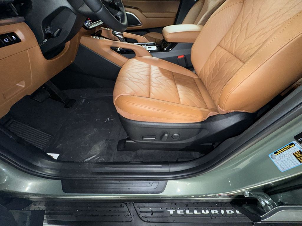 new 2025 Kia Telluride car, priced at $46,405