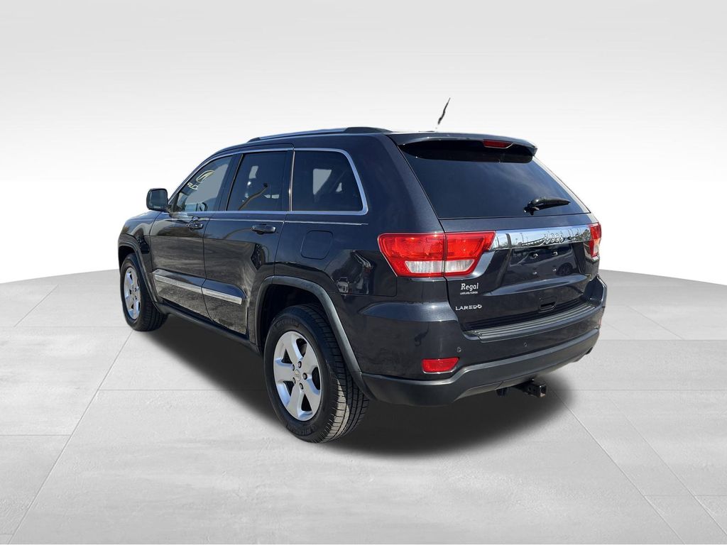 used 2012 Jeep Grand Cherokee car, priced at $5,689