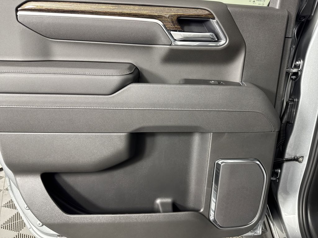 new 2025 GMC Sierra 1500 car, priced at $61,925