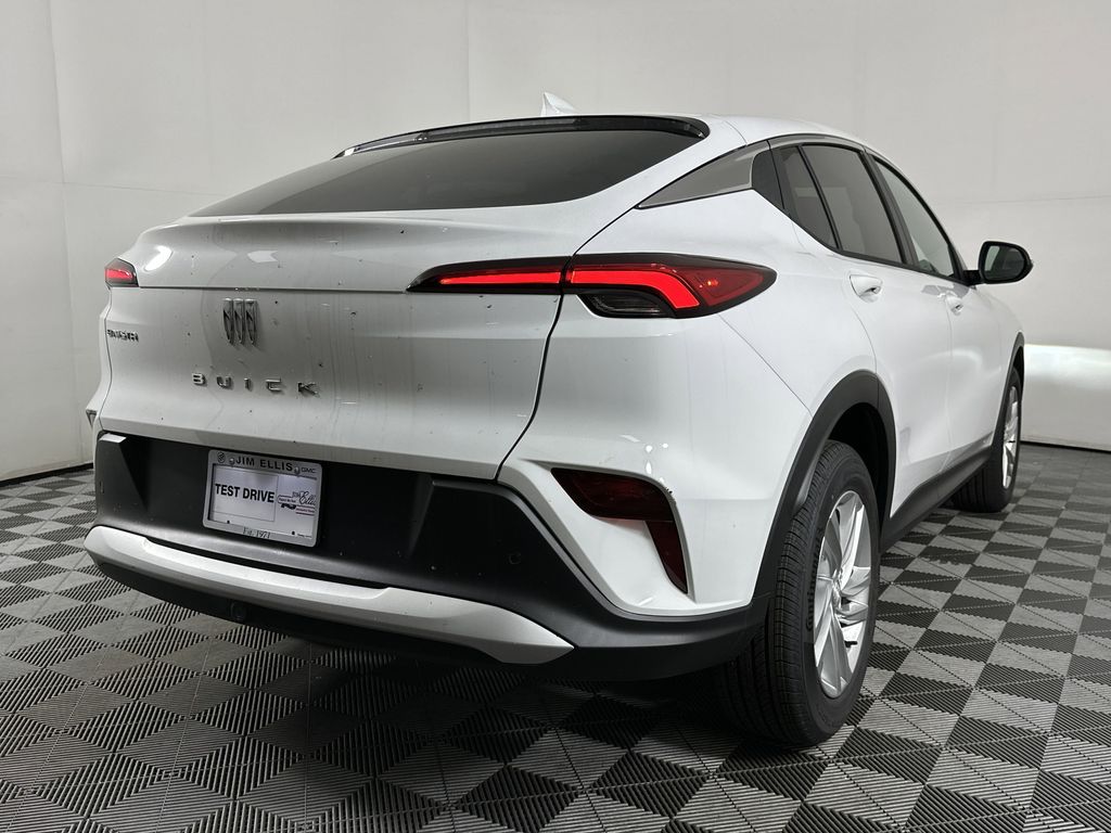 new 2025 Buick Envista car, priced at $24,695