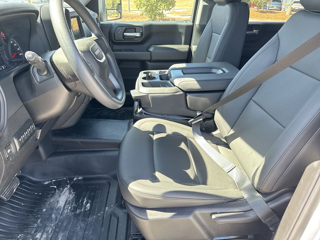 new 2025 GMC Sierra 3500HD car, priced at $54,618