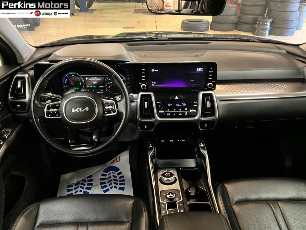 used 2022 Kia Sorento Hybrid car, priced at $31,476