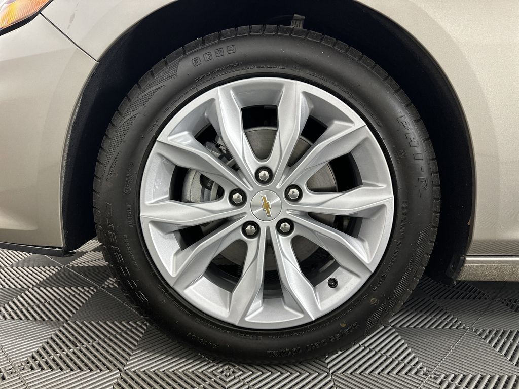 used 2025 Chevrolet Malibu car, priced at $22,997