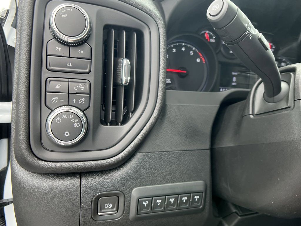 new 2024 GMC Sierra 2500HD car, priced at $47,978